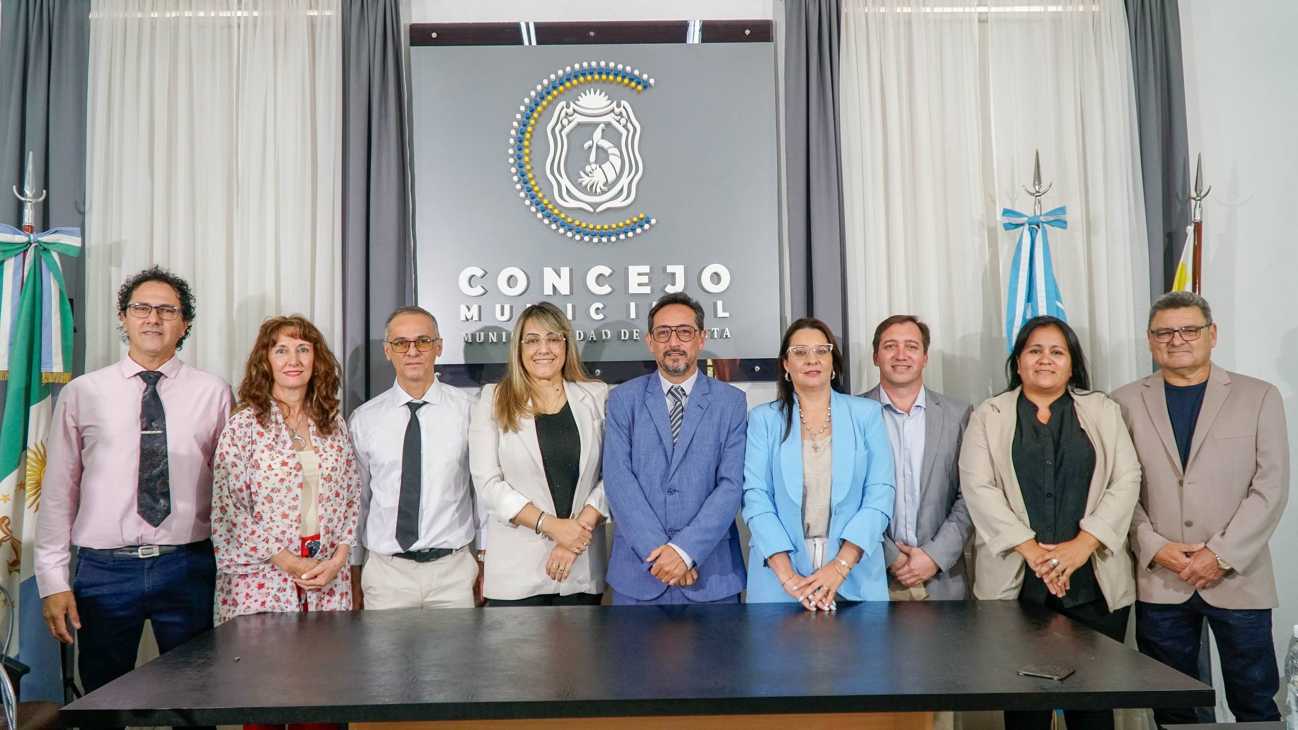 Concejales del Concejo Municipal de Charata reunidos en el recinto